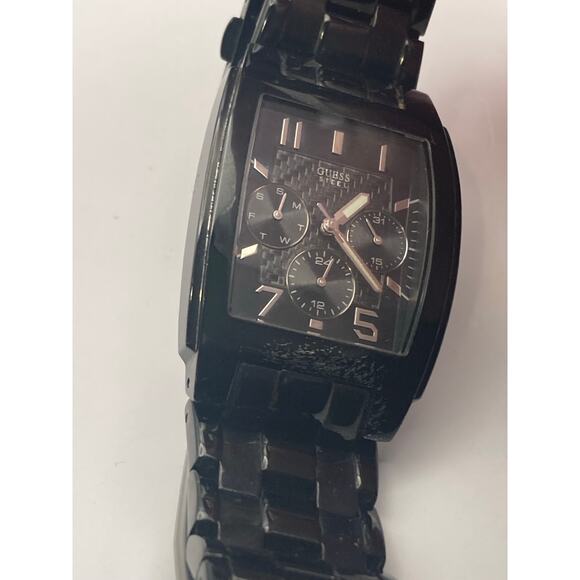 Guess Steel G10550G Mens Watch 33mm - New Battery - Day Date WR Wrist 6.25 - Picture 3 of 12